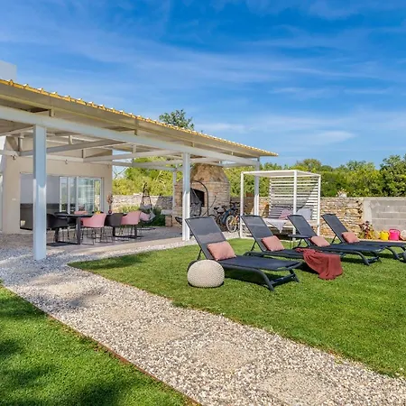 Villa Shimunelka Peroj