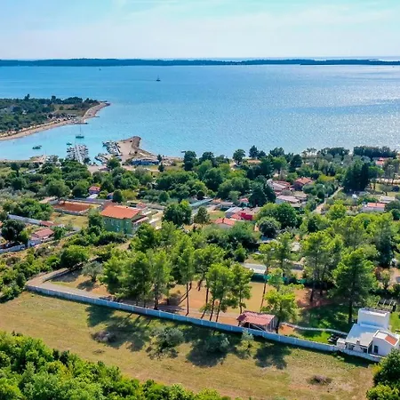 Villa Shimunelka