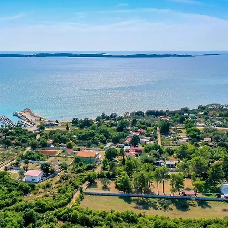 Shimunelka Villa *